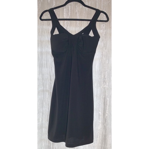 Black Dress NEW WITH TAGS - Picture 1 of 4
